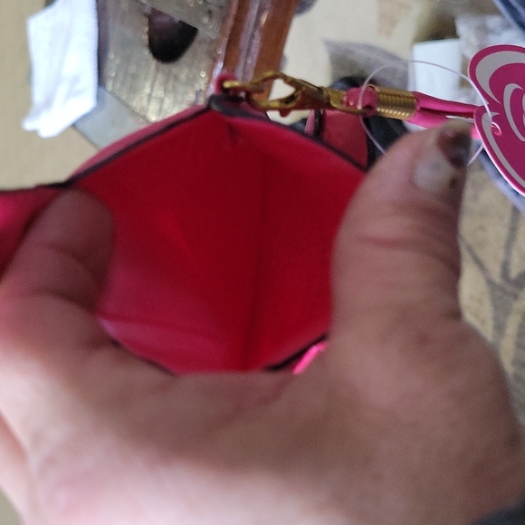 Vintage pink leather wristlet - Picture 3 of 5